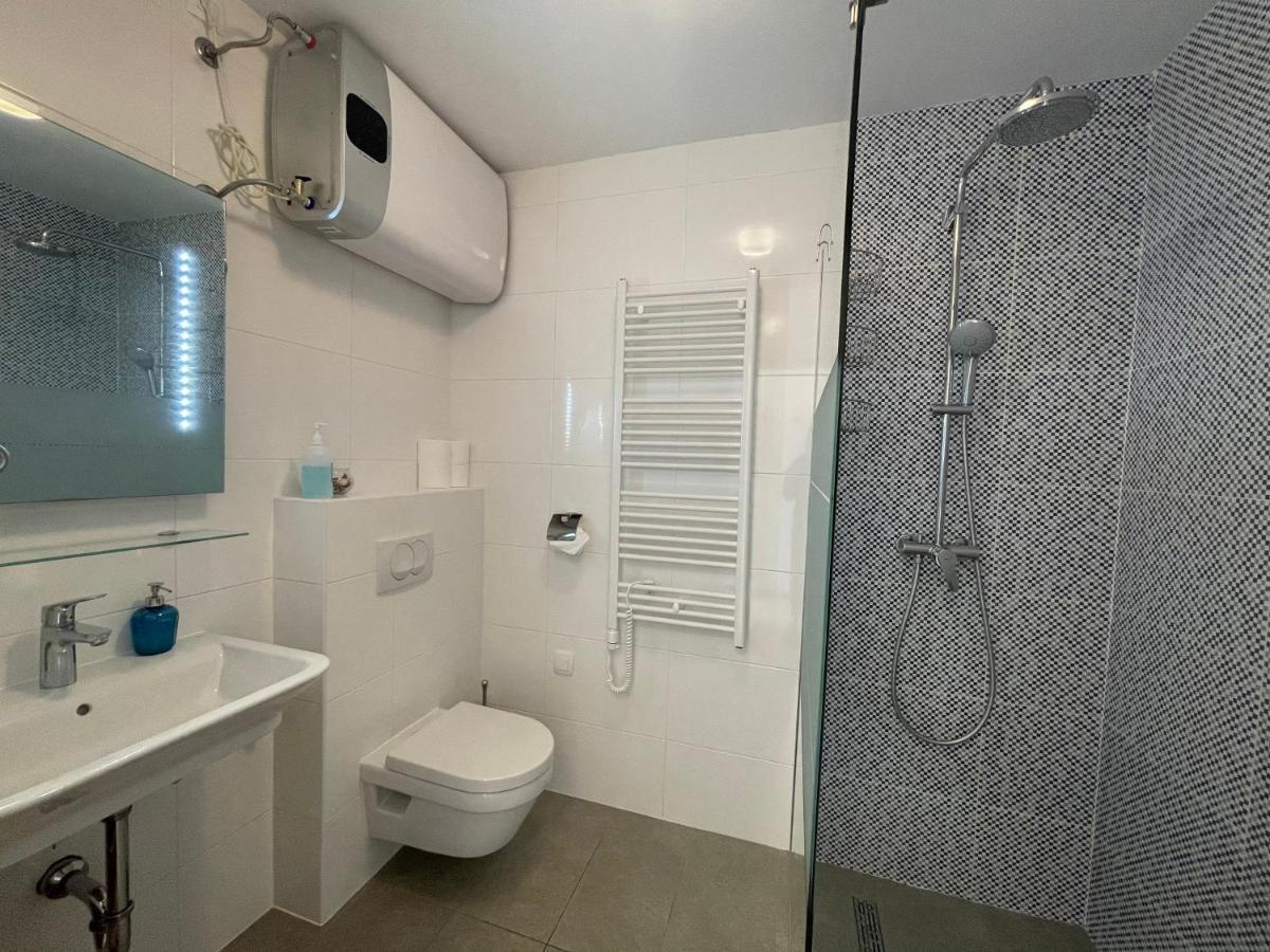 חוואר St. Nicholas Rooms מראה חיצוני תמונה